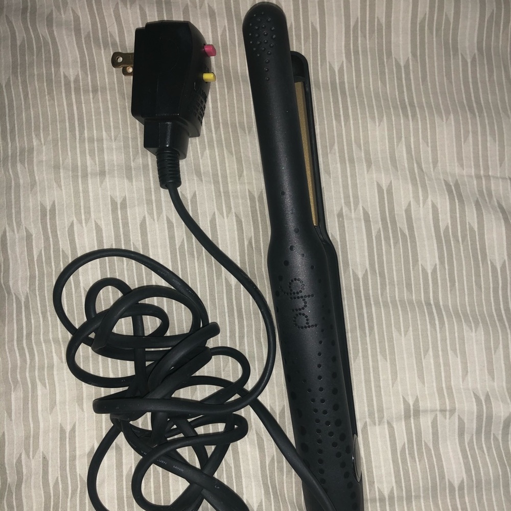 Ghd flat iron/ has no defect / little used